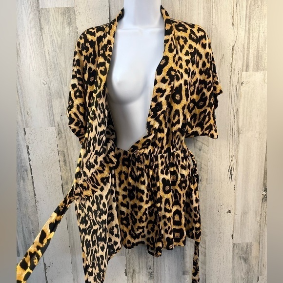 Urban Outfitters-Zoe sis tie xsmall wrap romper yellow leopard NWT - Picture 5 of 9